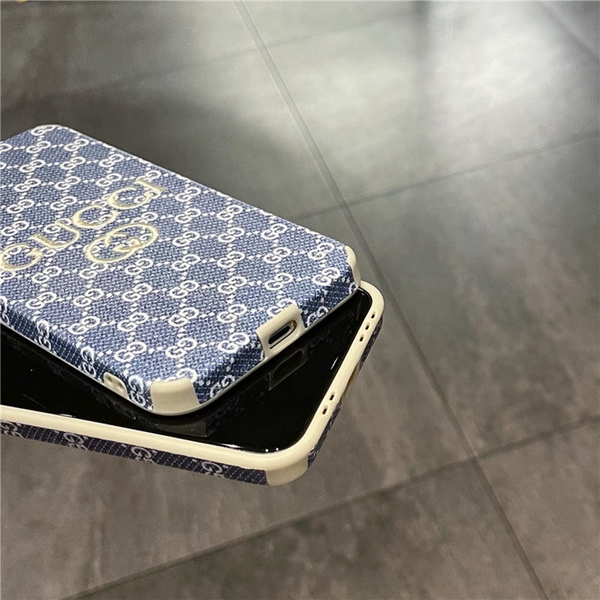 コピーブランド携帯ケース着用イメージ
