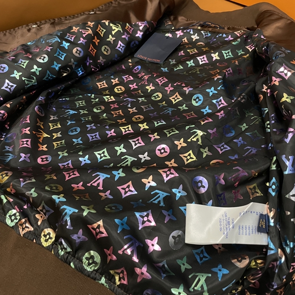 ブランドジャケット着用イメージ