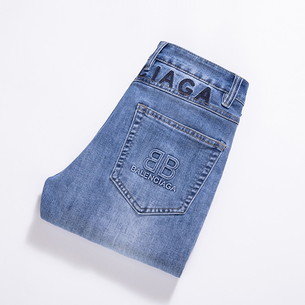 ブランドジーンズ着用イメージ