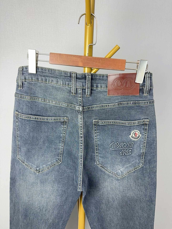 ブランドジーンズ着用イメージ