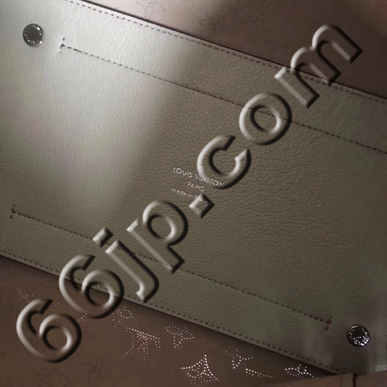ルイヴィトンバッグ着用イメージ
