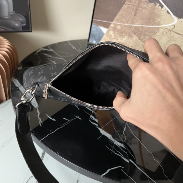 ルイヴィトンバッグ着用イメージ