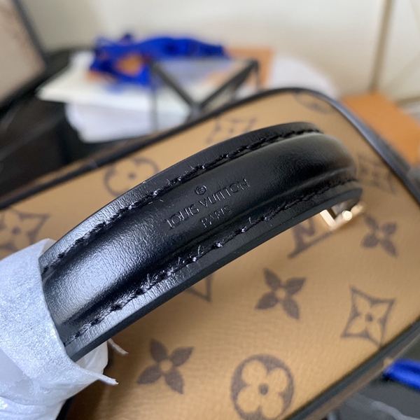ルイヴィトンバッグ素材ディテール