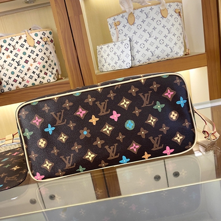 ルイヴィトンバッグ着用イメージ
