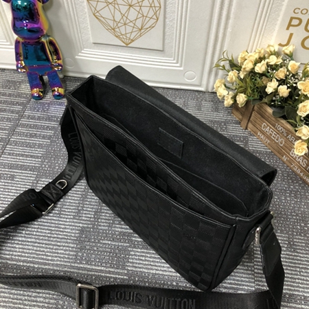 ルイヴィトンバッグ着用イメージ