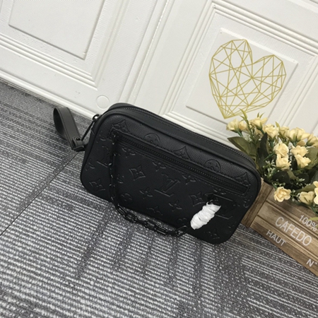 ルイヴィトンバッグ正面デザイン