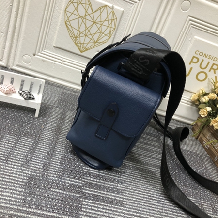 ルイヴィトンバッグ背面デザイン
