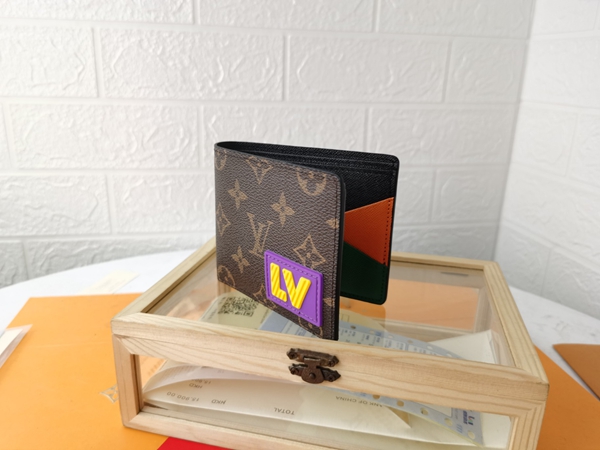 LVコピーウォレット側面デザイン