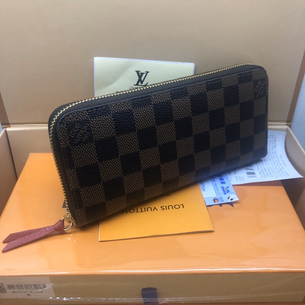 LVコピーウォレット正面デザイン