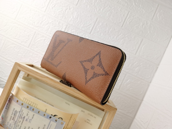 LVコピーウォレット側面デザイン