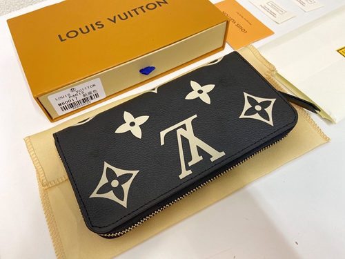 LVコピーウォレット背面デザイン