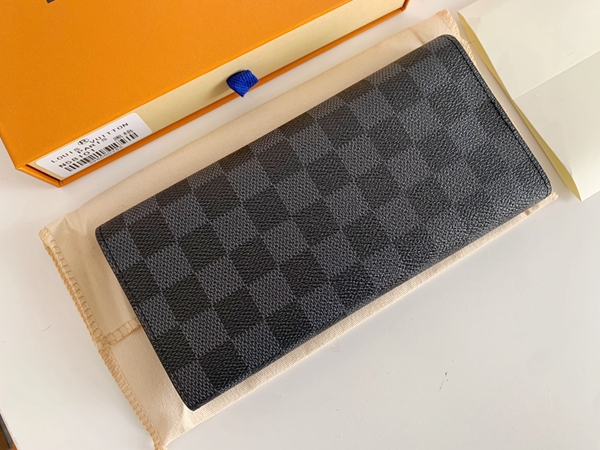 LVコピーウォレット角部分ディテール
