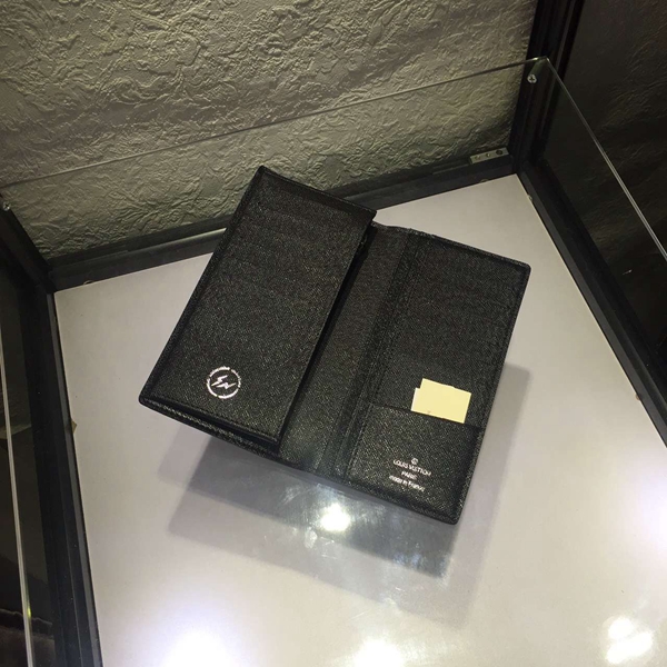 LVコピーウォレット背面デザイン