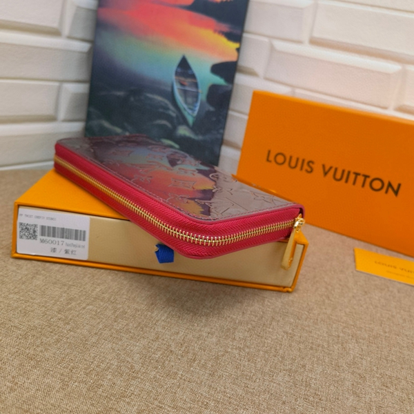 LVコピーウォレット背面デザイン
