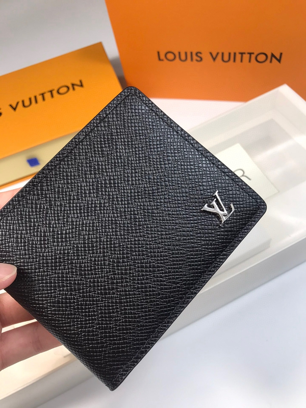 LVコピーウォレット背面デザイン