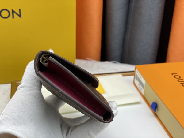 LVコピーウォレット細部ディテール