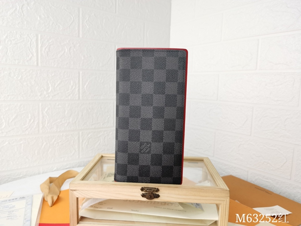 LVコピーウォレット着用イメージ
