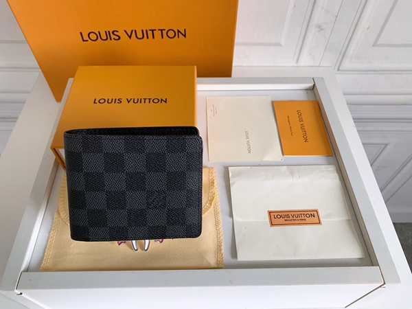 LVコピーウォレット背面デザイン