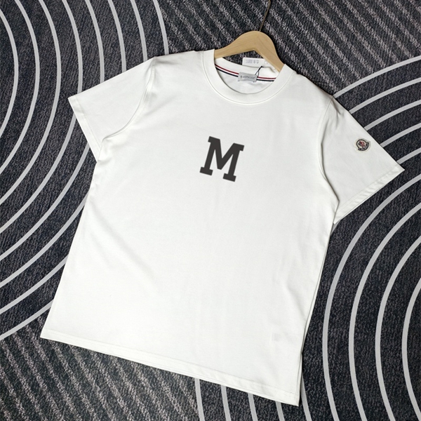 モンクレールTシャツ正面デザイン