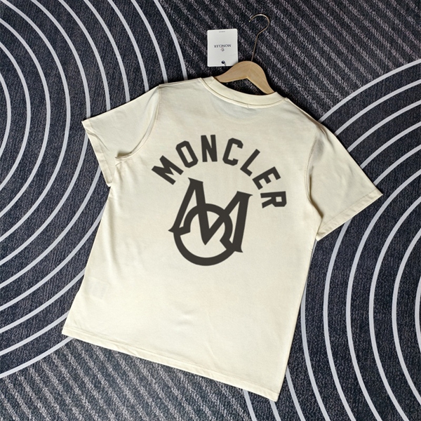モンクレールTシャツ背面デザイン
