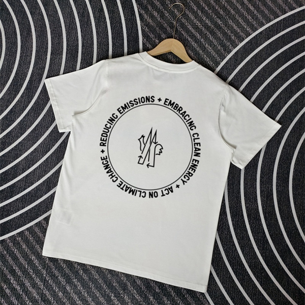 モンクレールTシャツ背面デザイン