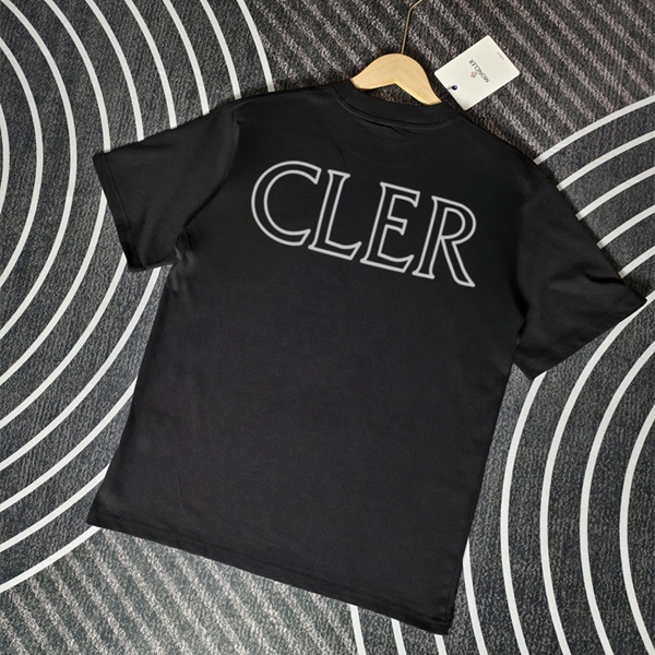モンクレールTシャツ背面デザイン