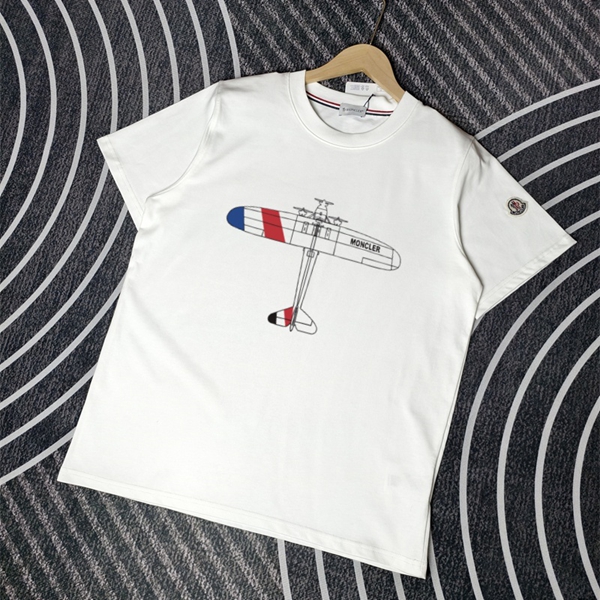 モンクレールTシャツ正面デザイン