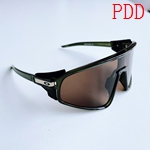 激安オークリーコピー