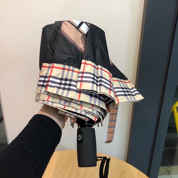 ブランド日傘着用イメージ