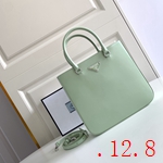 プラダバッグ125