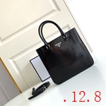プラダバッグ127