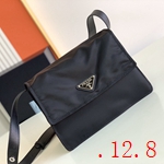 プラダバッグ149