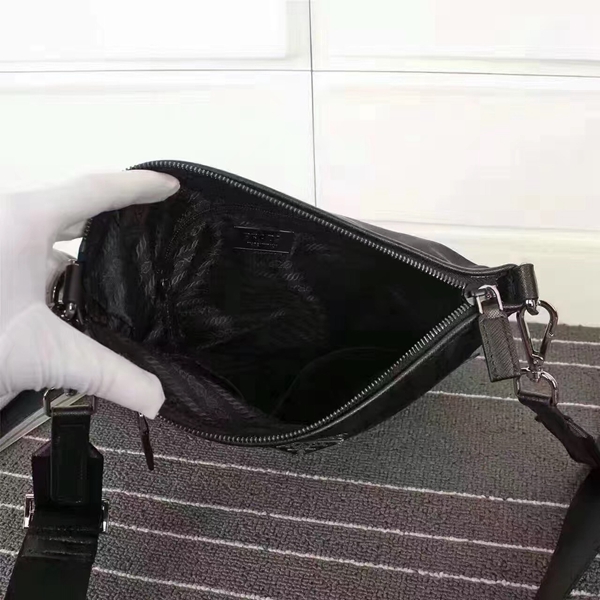 プラダバッグ細部ディテール