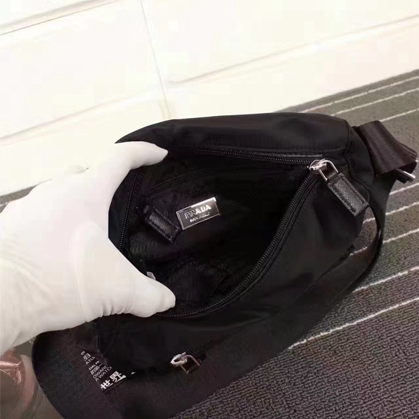 プラダバッグ内部構造