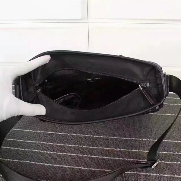 プラダバッグ細部ディテール