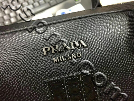 プラダバッグ素材ディテール