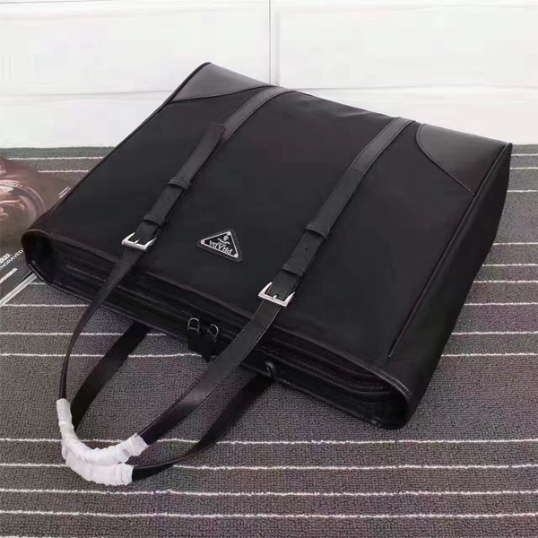 プラダバッグ内部構造