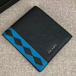 プラダ財布055