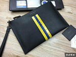 プラダ財布103