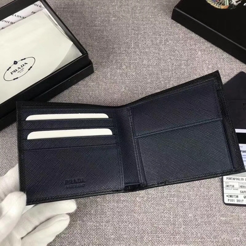 プラダ財布内部構造
