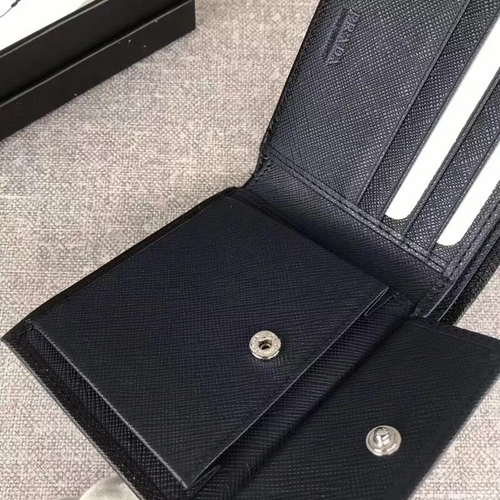 プラダ財布細部ディテール