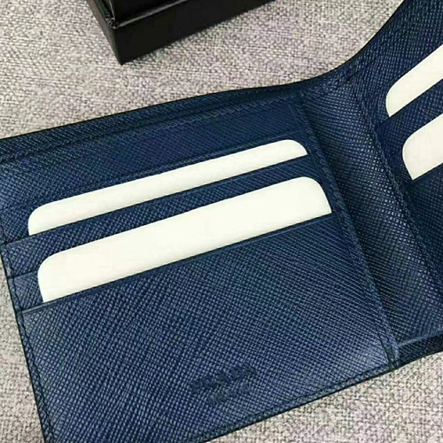 プラダ財布細部ディテール