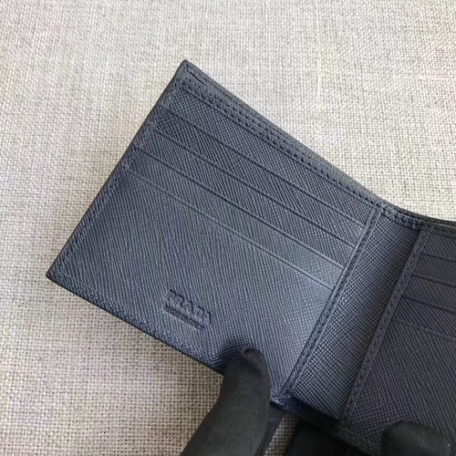 プラダ財布内部構造