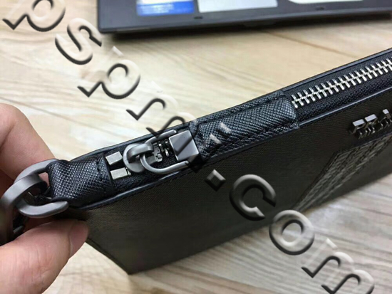 プラダ財布内部構造