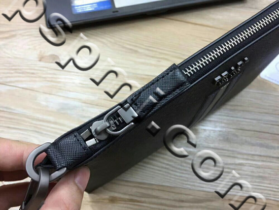 プラダ財布内部構造