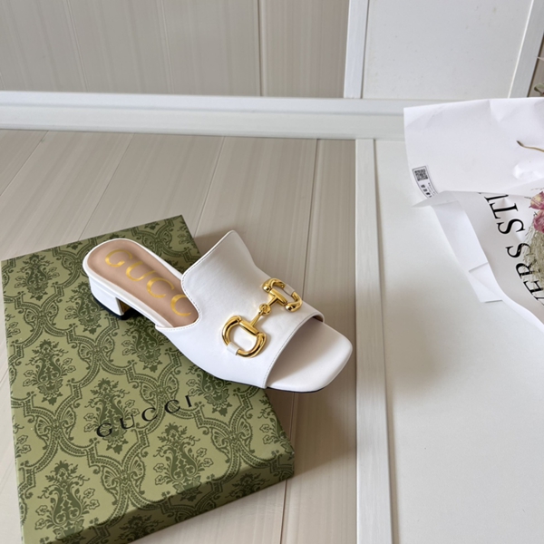 サンダル全体デザイン