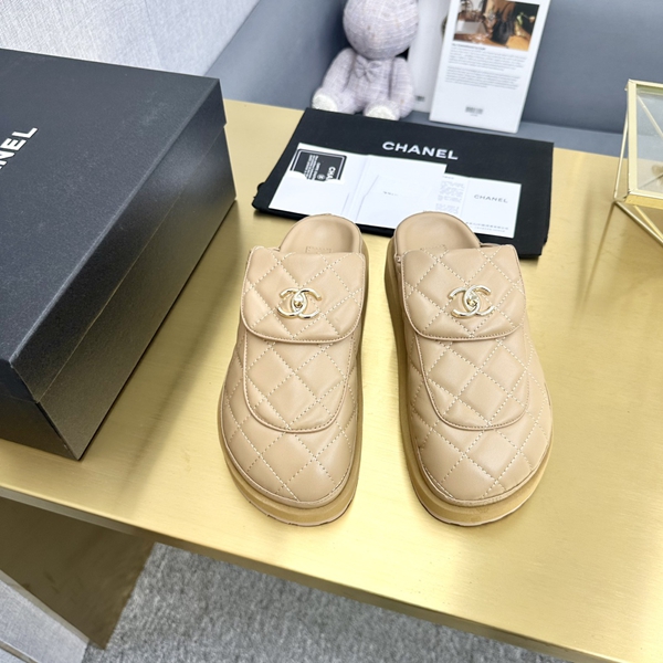 サンダル正面デザイン