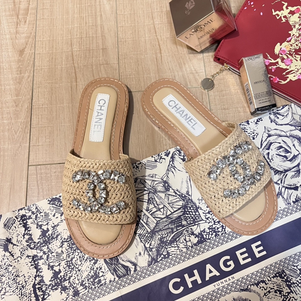 サンダル背面デザイン