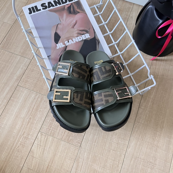 サンダル側面デザイン