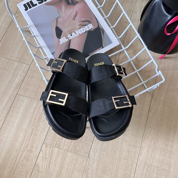 サンダル側面デザイン